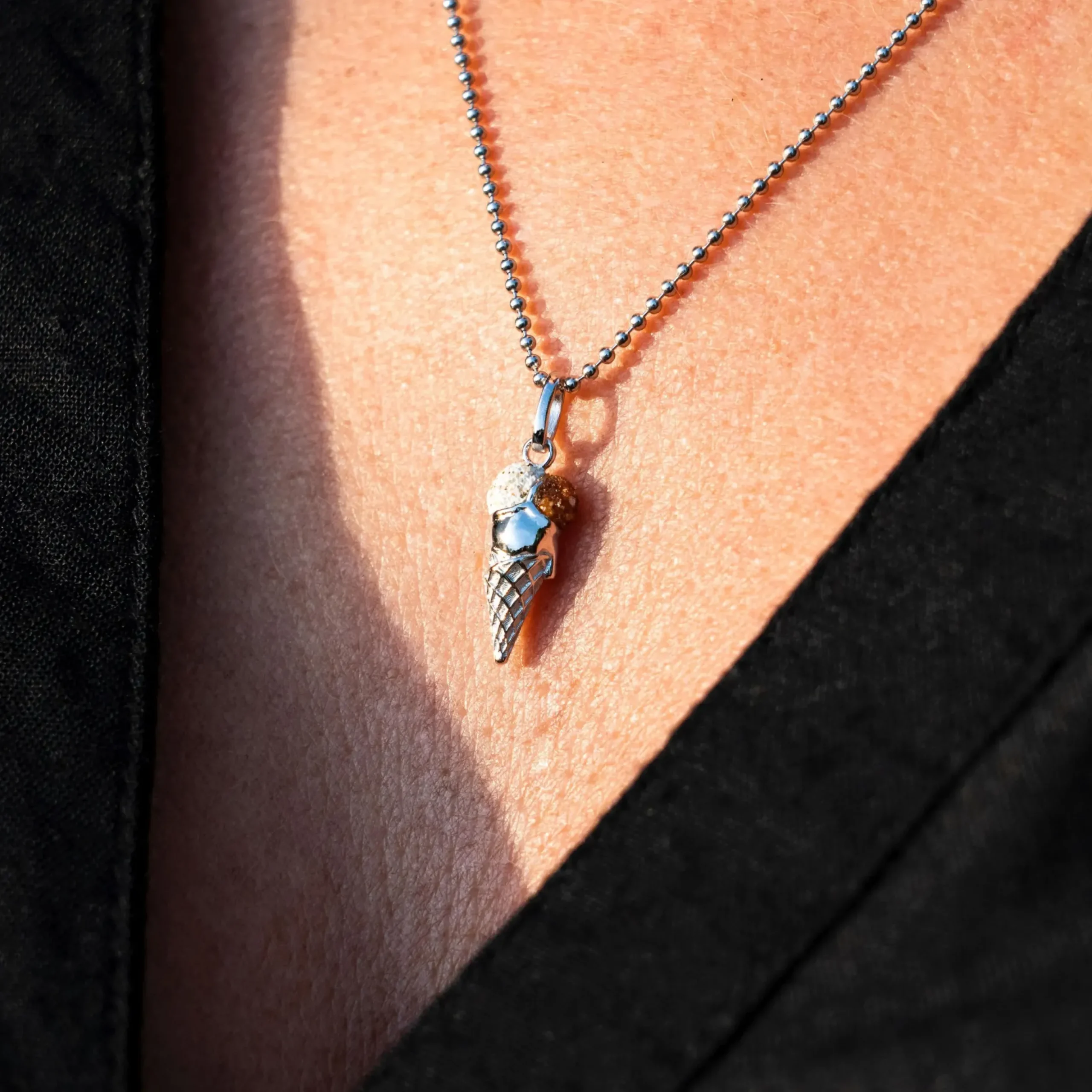 Anhänger "Eistüte" Strandsand/Bernstein