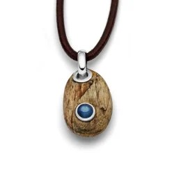 Anhänger "Holzkiesel mit Kyanit"