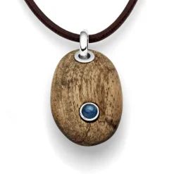 Anhänger "Holzkiesel mit Kyanit"